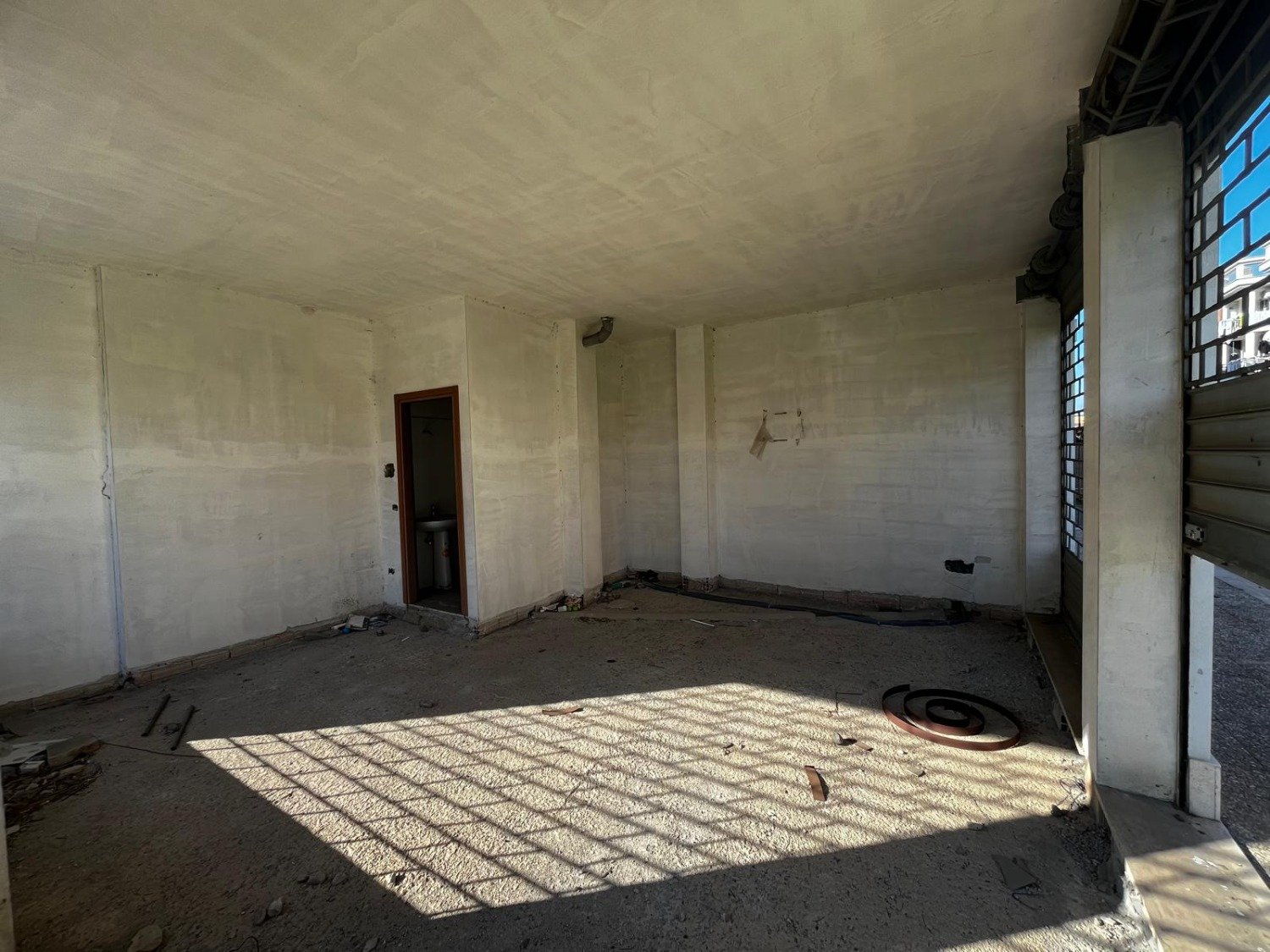 Finocchio – Negozio 1 locali € 45.000 NT101