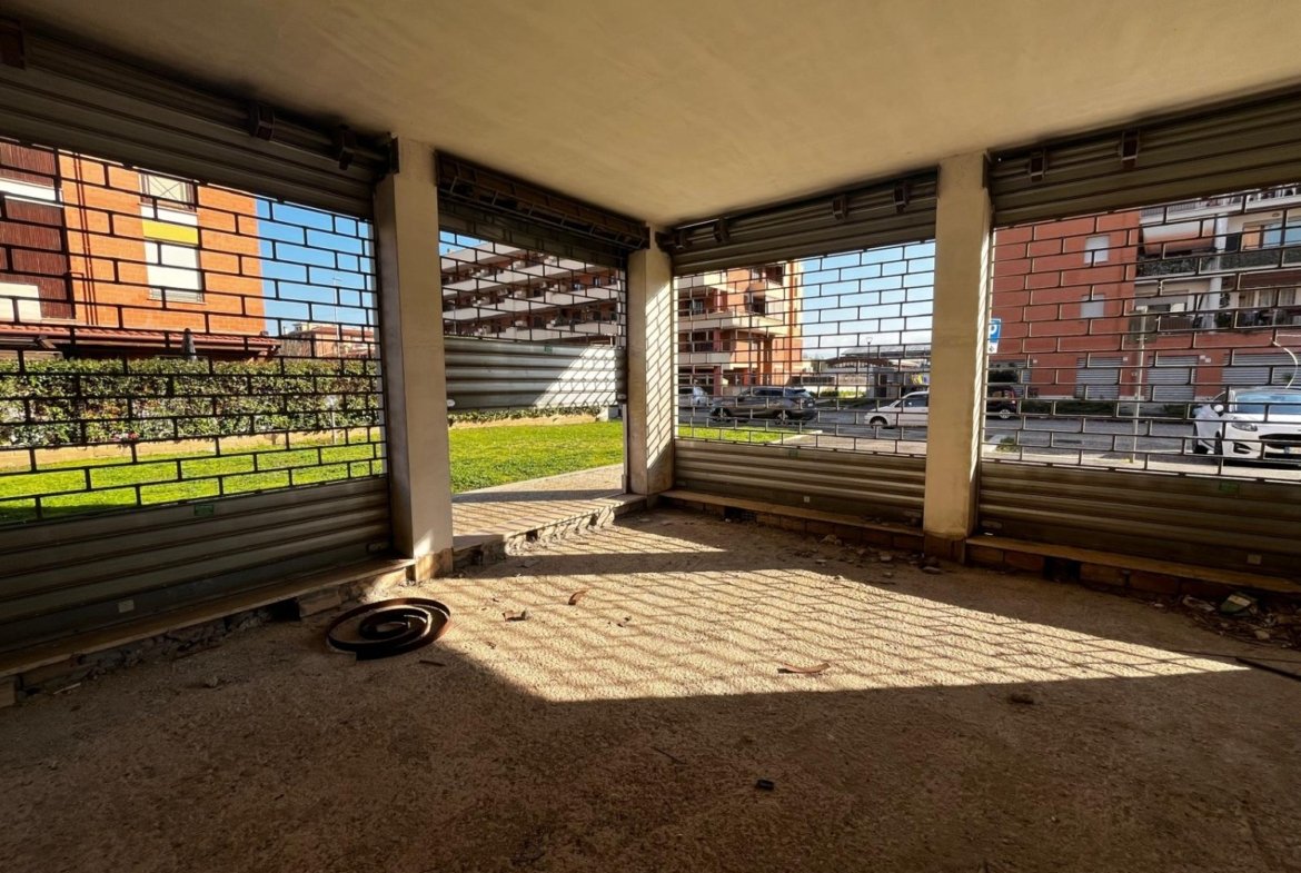 Finocchio – Negozio 1 locali € 45.000 NT101