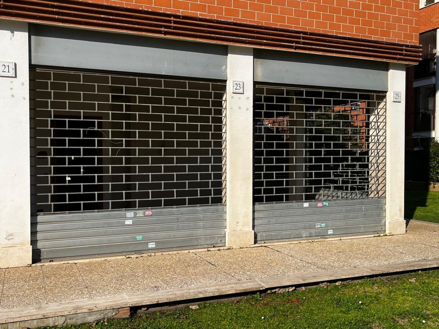 Finocchio – Negozio 1 locali € 45.000 NT101