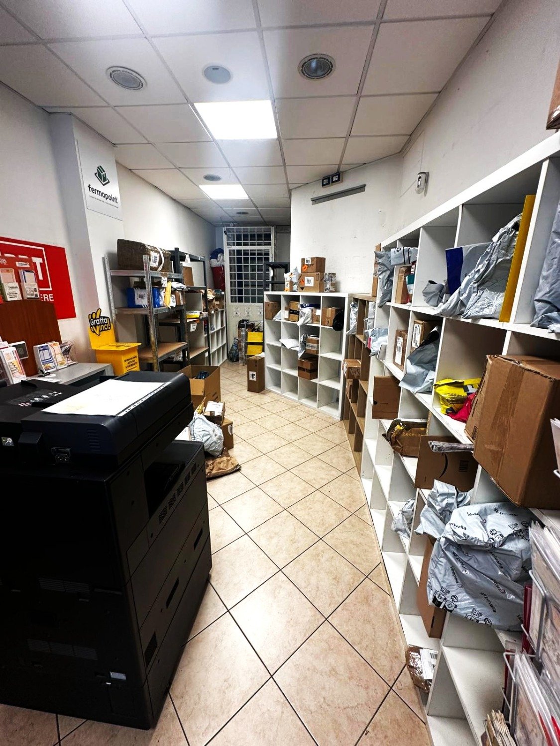Largo Quaroni – LICENZA TABACCHERIA – € 259.000