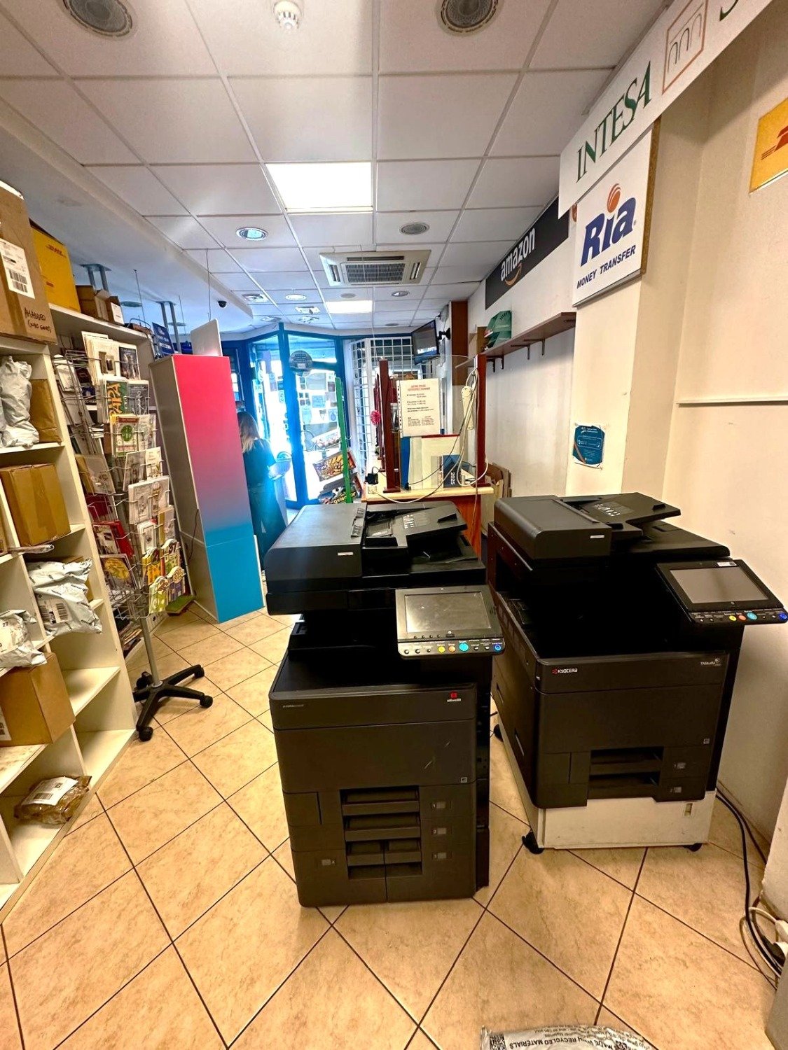 Largo Quaroni – LICENZA TABACCHERIA – € 259.000