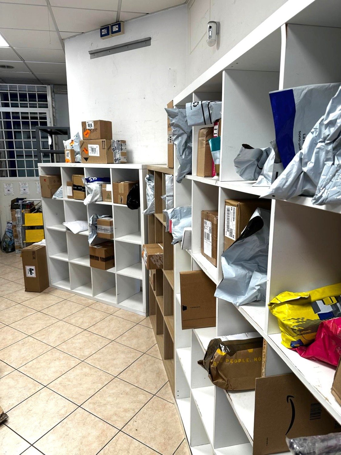 Largo Quaroni – LICENZA TABACCHERIA – € 259.000