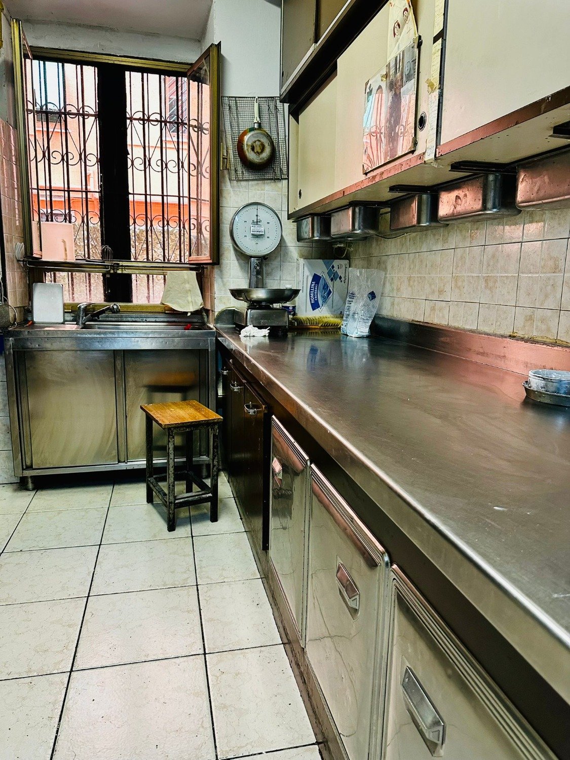 Viale Alessandrino – ATTIVITA’ STORICA -50.000 € XT306