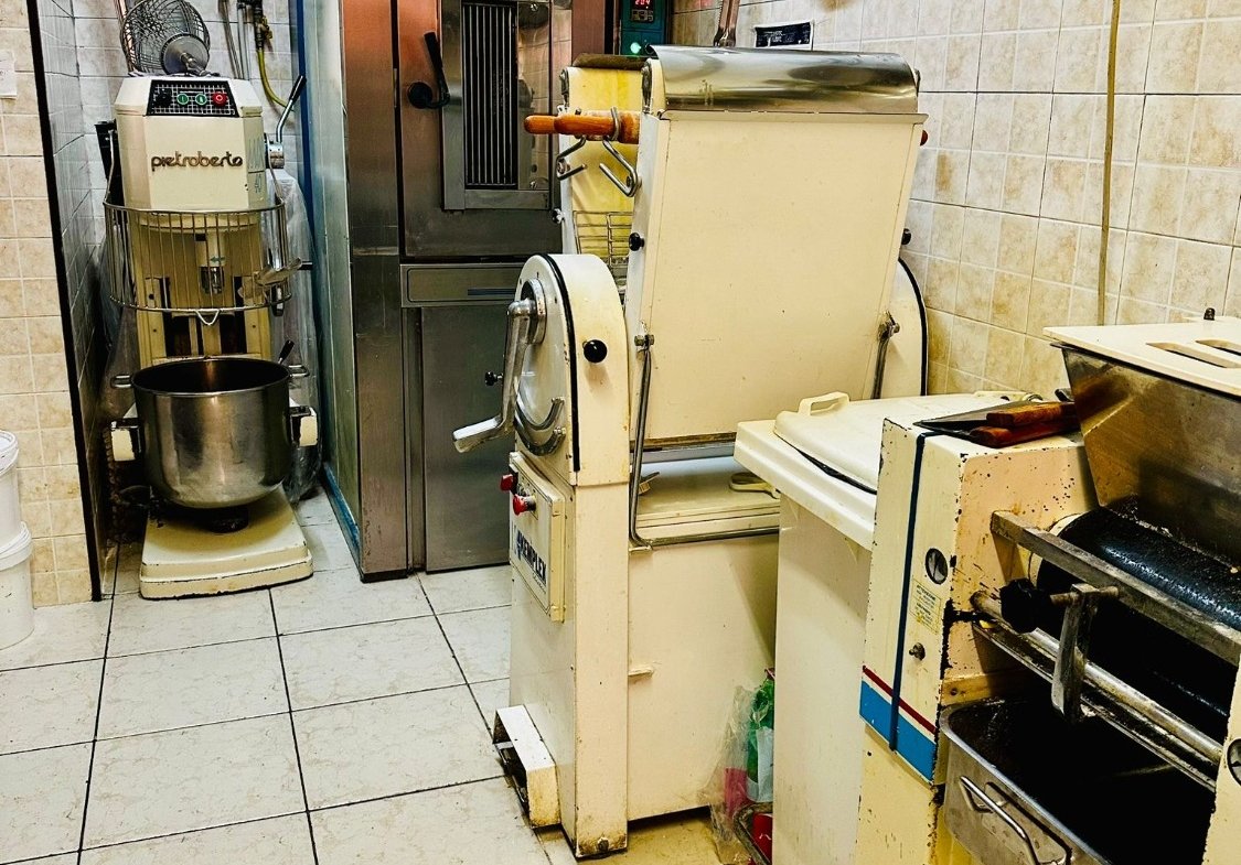 Viale Alessandrino – ATTIVITA’ STORICA -50.000 € XT306