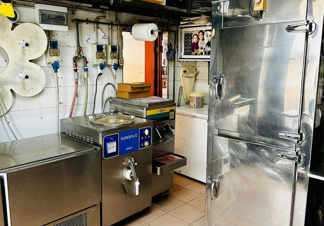 Viale Alessandrino – ATTIVITA’ STORICA -50.000 € XT306
