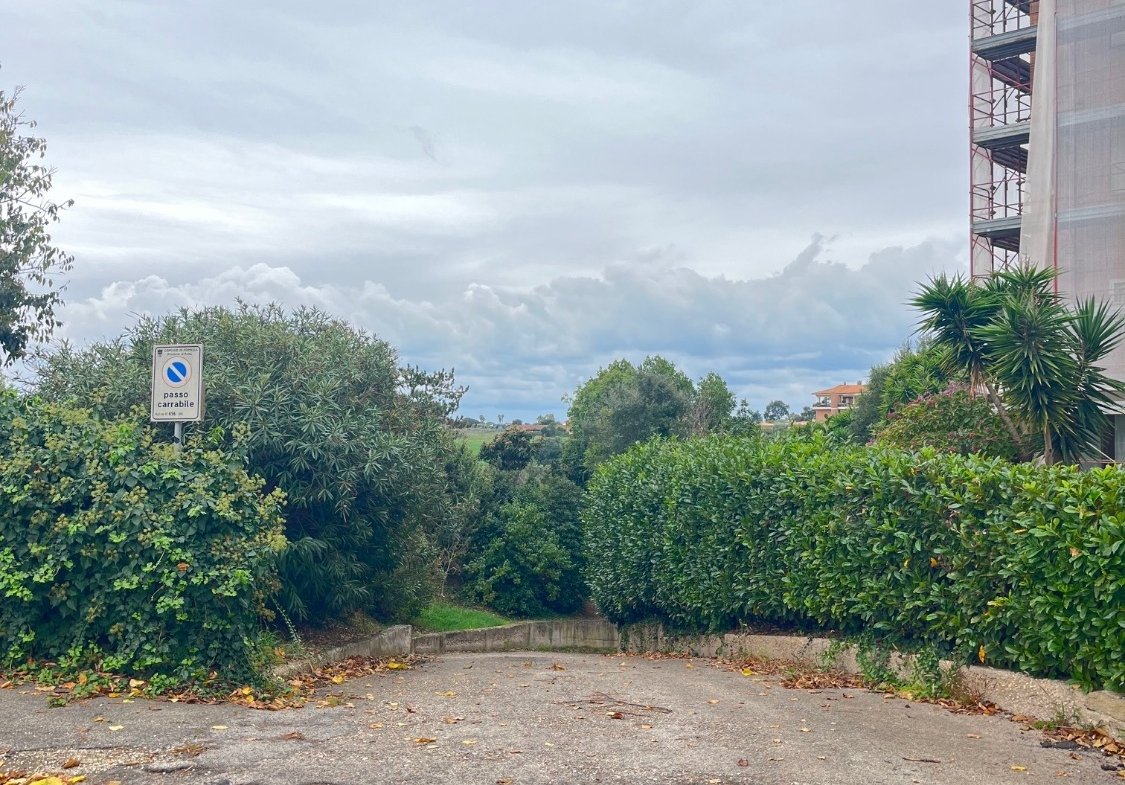 Pomezia – 1 locali � 21000 BT106