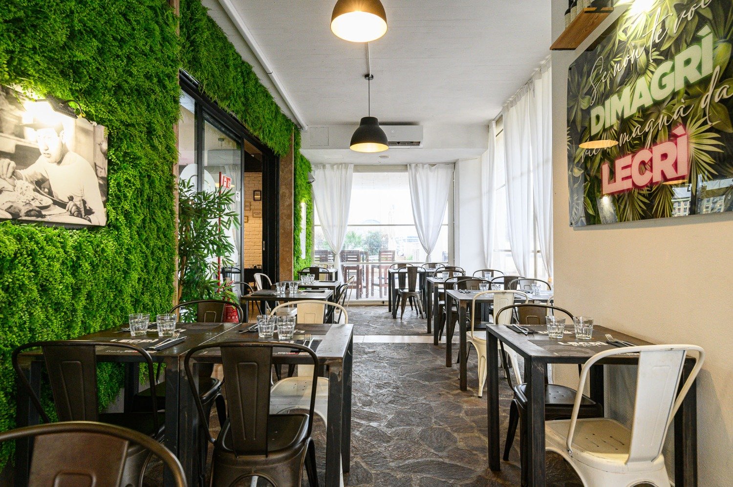 113-2679565-1 RISTORANTE AVVIATO – € 80.000 XT302