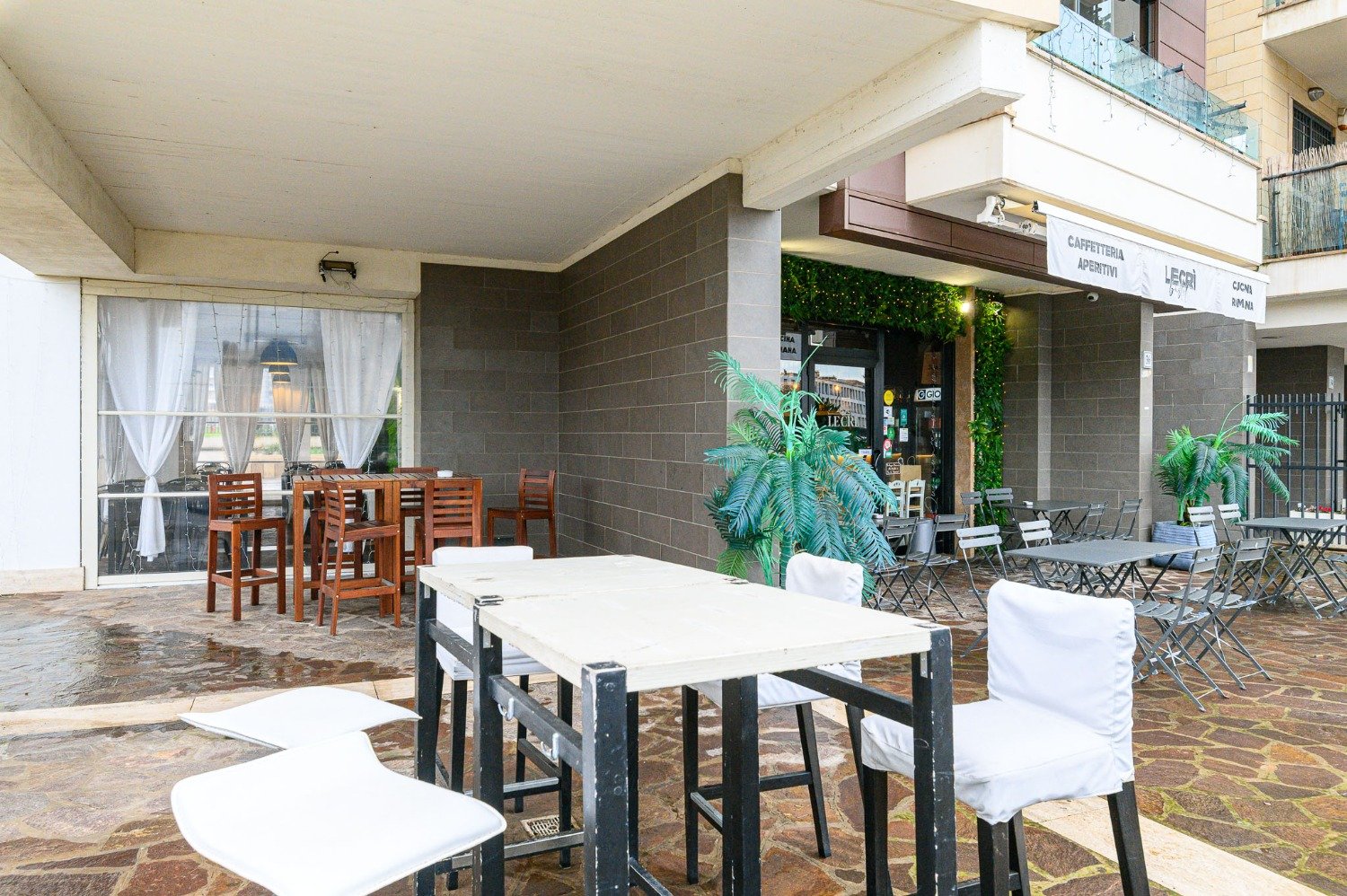 113-2679572-1 RISTORANTE AVVIATO – € 80.000 XT302