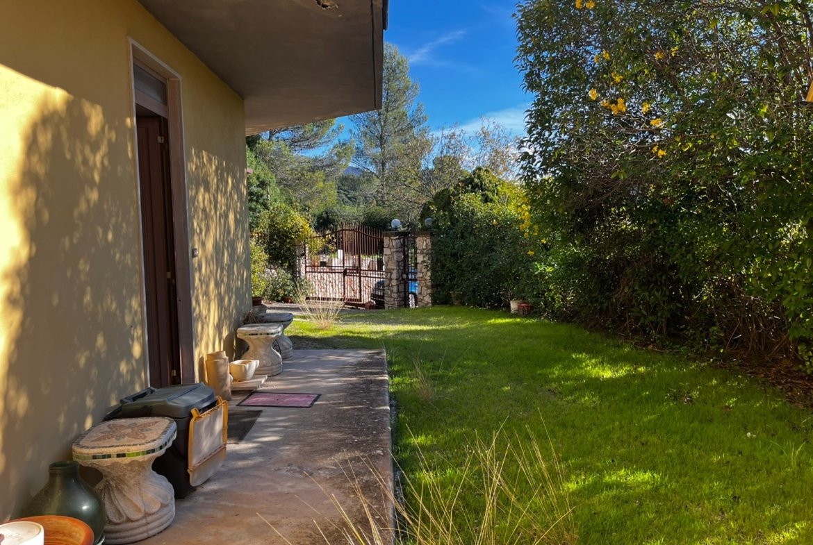 Calvi dell’Umbria – unifamiliare € 149000 T507