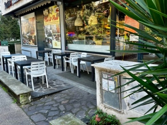 Spinaceto – Panificio, Bar – € 200.000