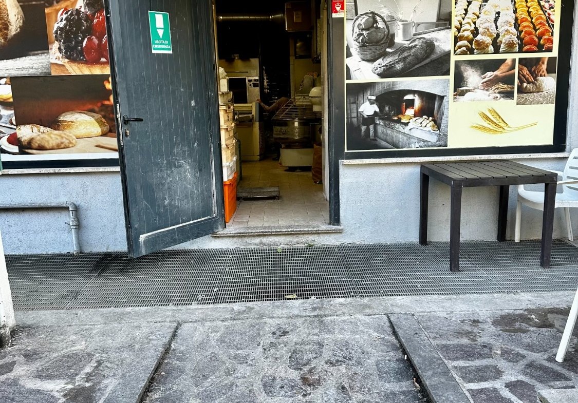 Spinaceto – Panificio, Bar – € 200.000