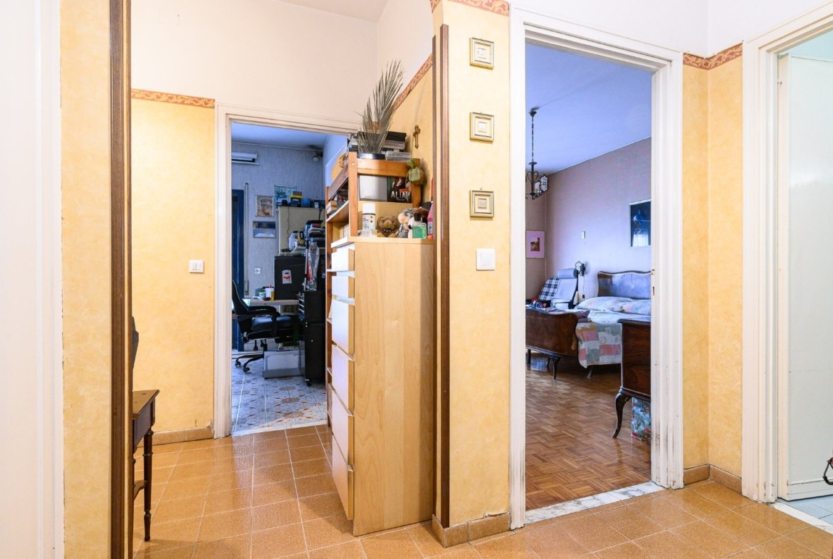MONTAGNOLA – 7 locali € 555000 T704