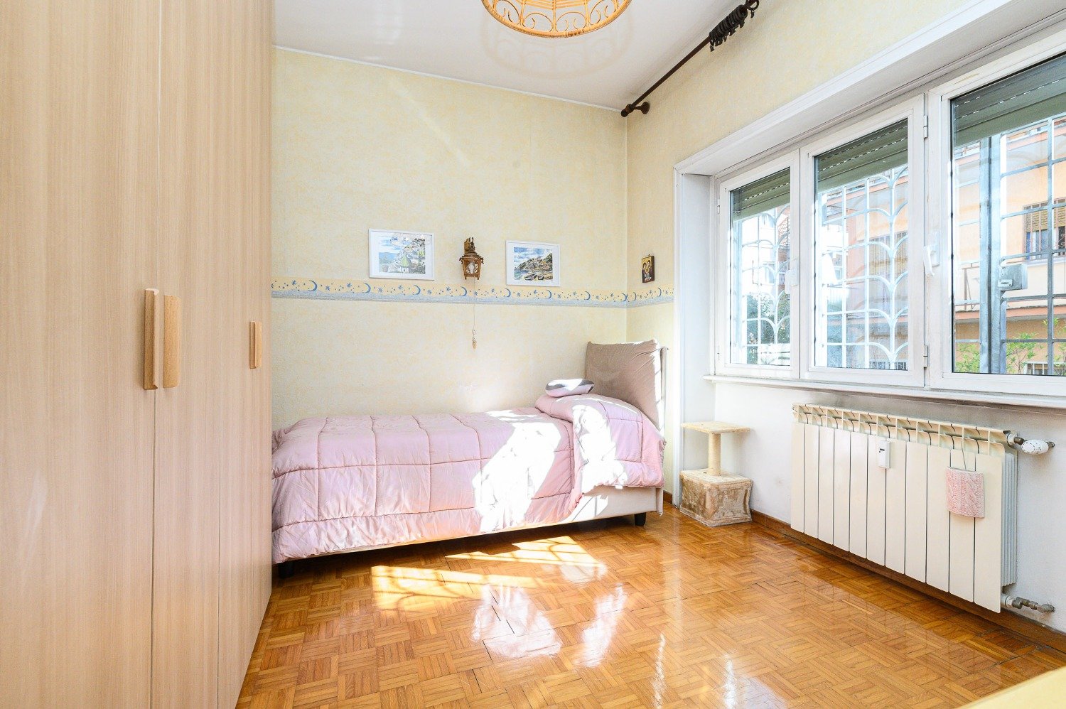 113-2760833 MONTAGNOLA – 7 locali € 555000 T704