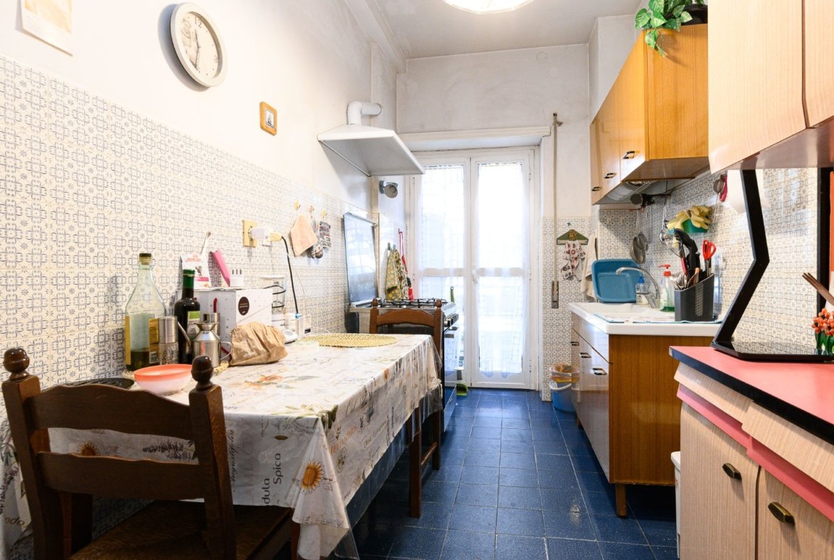 MONTAGNOLA – 7 locali € 555000 T704