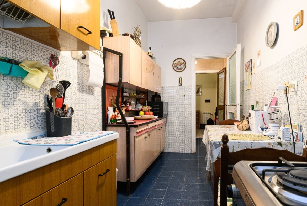 MONTAGNOLA – 7 locali € 555000 T704