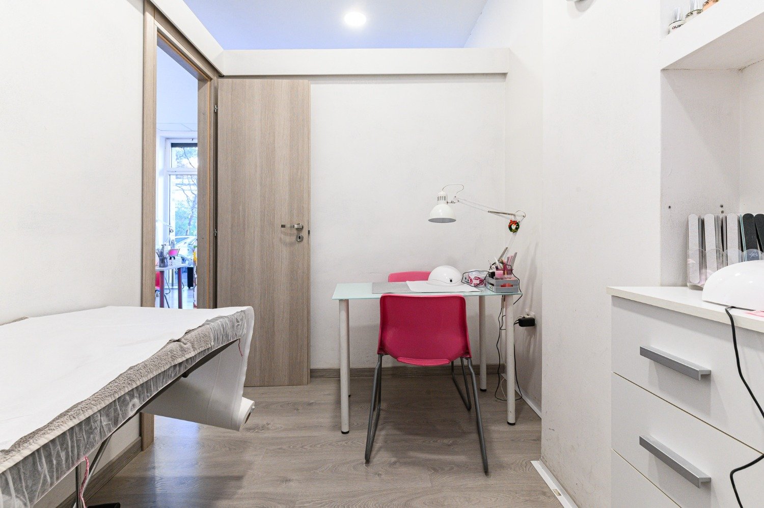 113-2795090-1 Marconi – Negozio 2 locali € 139000 NA201
