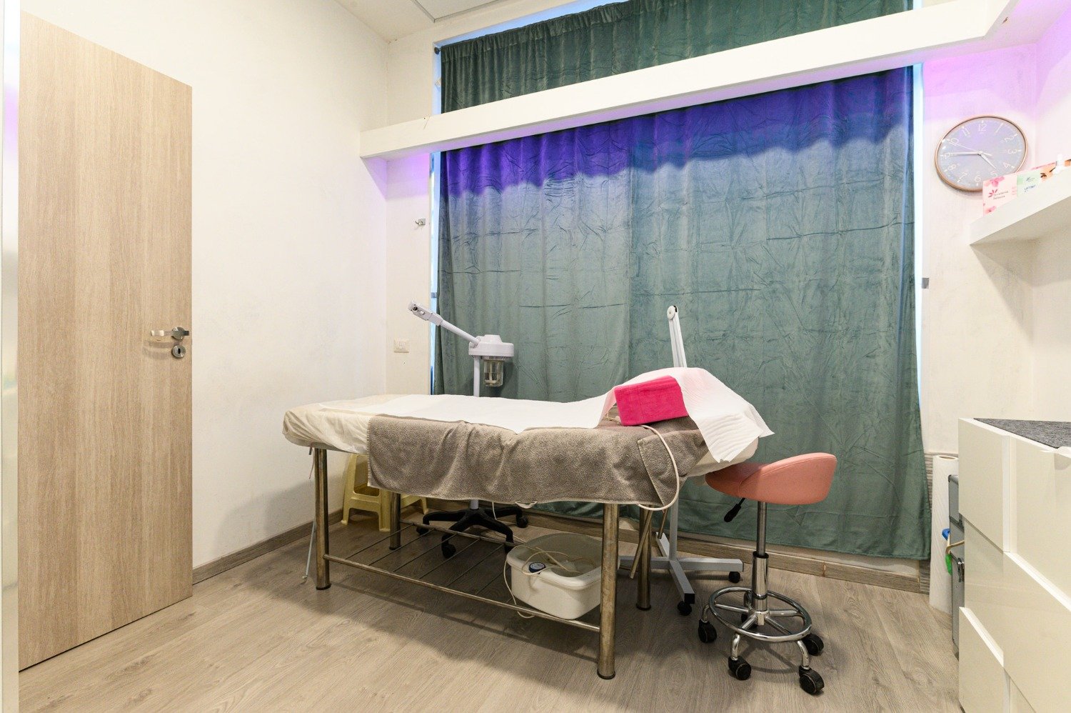 113-2795101 Marconi – Negozio 2 locali € 139000 NA201