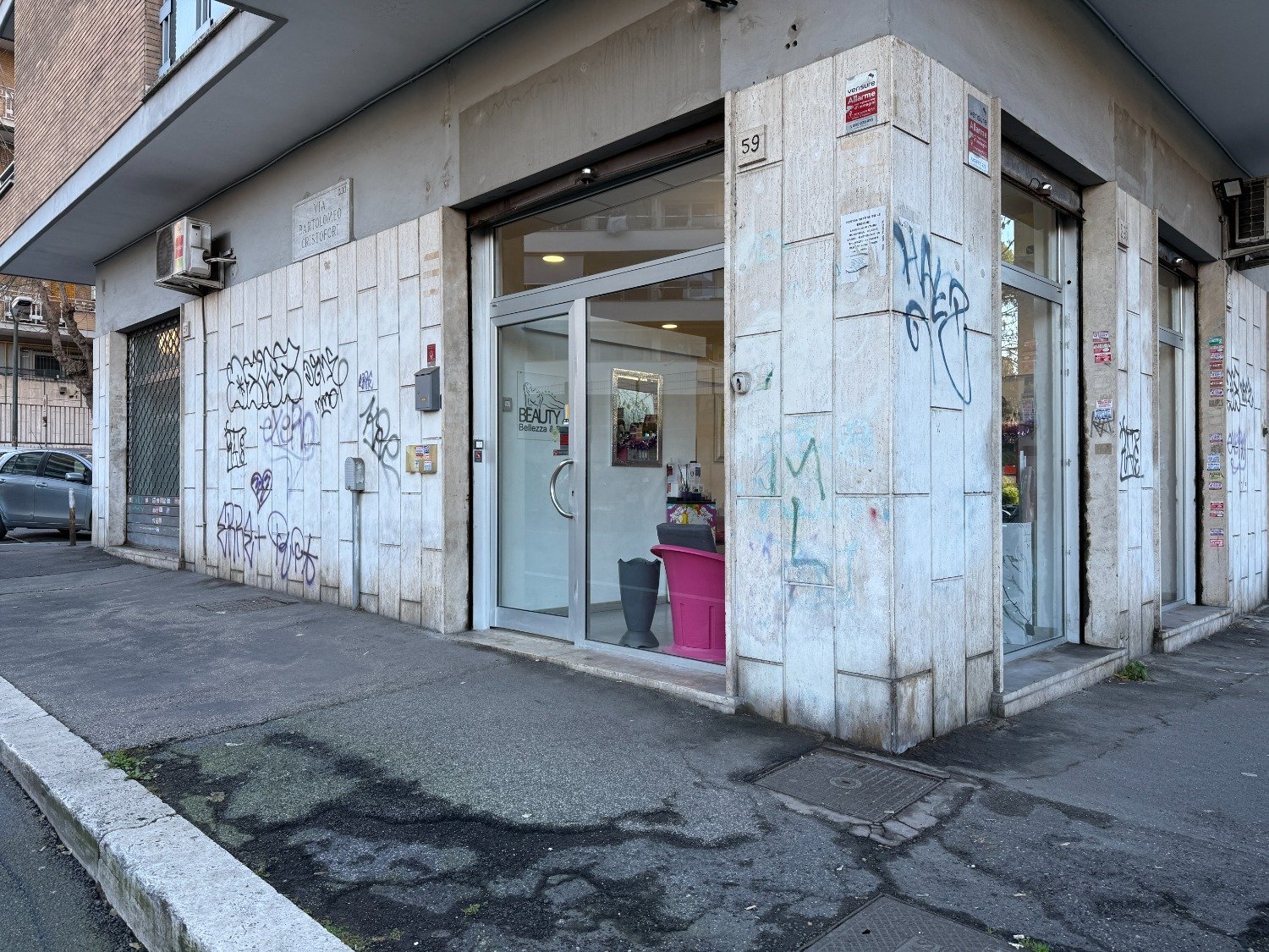 113-2795108-1 Marconi – Negozio 2 locali € 139000 NA201