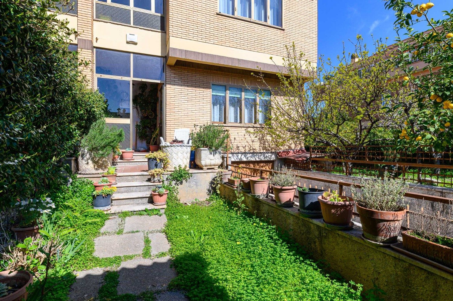 113-2809725-1 Acilia – AMPIA VILLA € 335000 T801