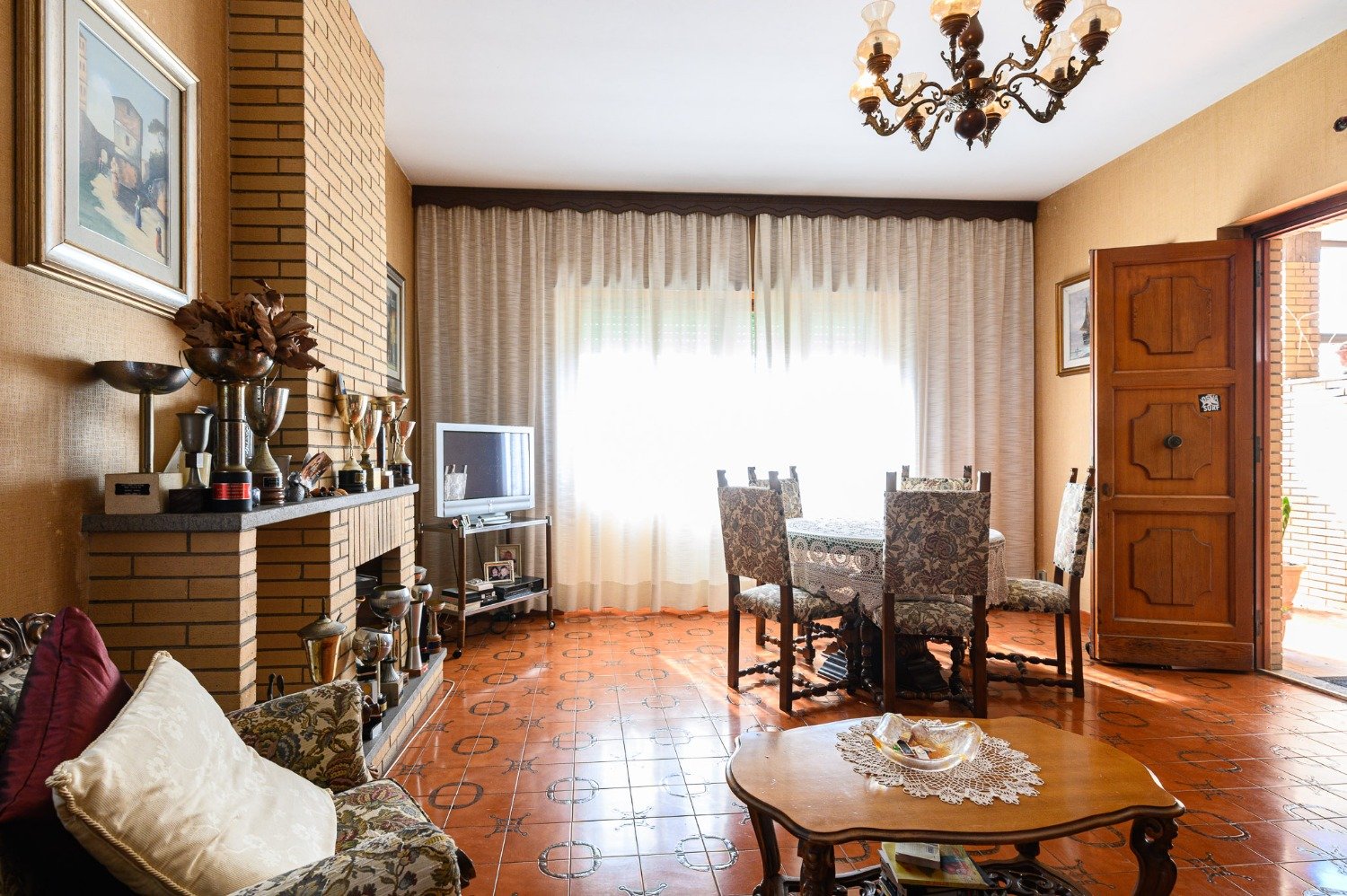 113-2809729-1 Acilia – AMPIA VILLA € 335000 T801
