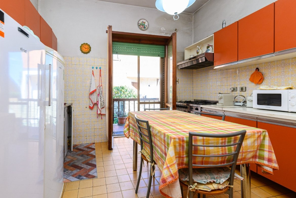 Acilia – AMPIA VILLA € 335000 T801