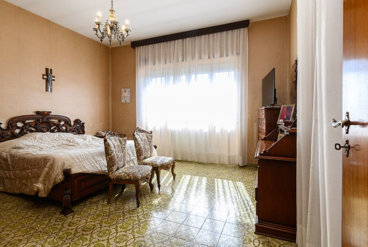 Acilia – AMPIA VILLA € 335000 T801