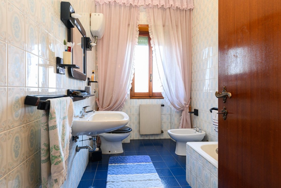 Acilia – AMPIA VILLA € 335000 T801