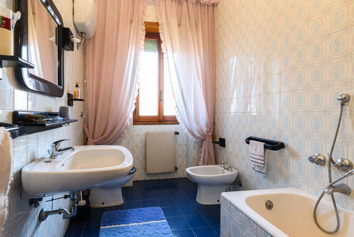 Acilia – AMPIA VILLA € 335000 T801