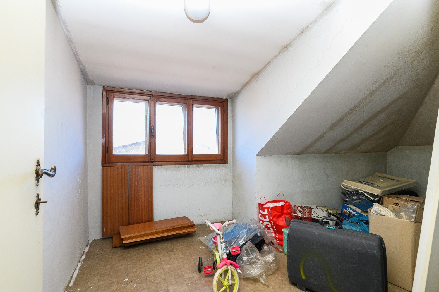 113-2809752-1 Acilia – AMPIA VILLA € 335000 T801