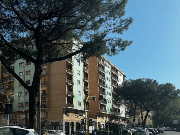 San Paolo ad. Metro – Negozio 1 locali € 1.200 XA102