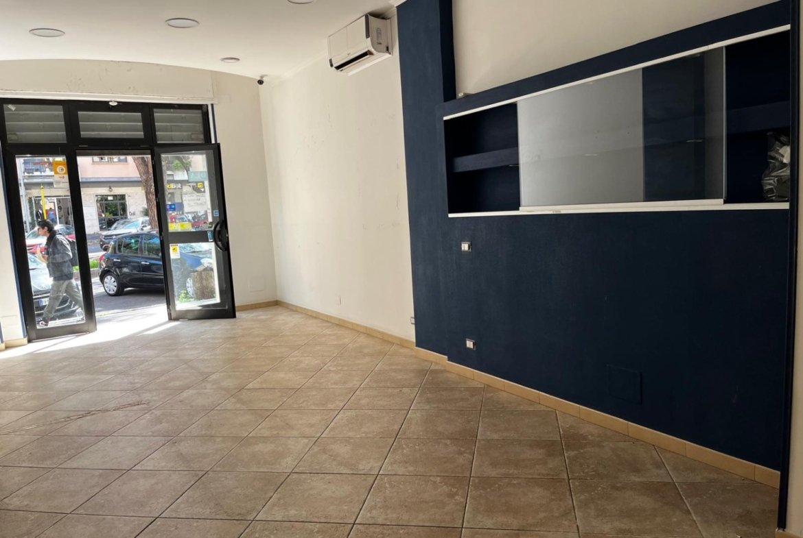 San Paolo ad. Metro – Negozio 2 locali € 170.000 NT202