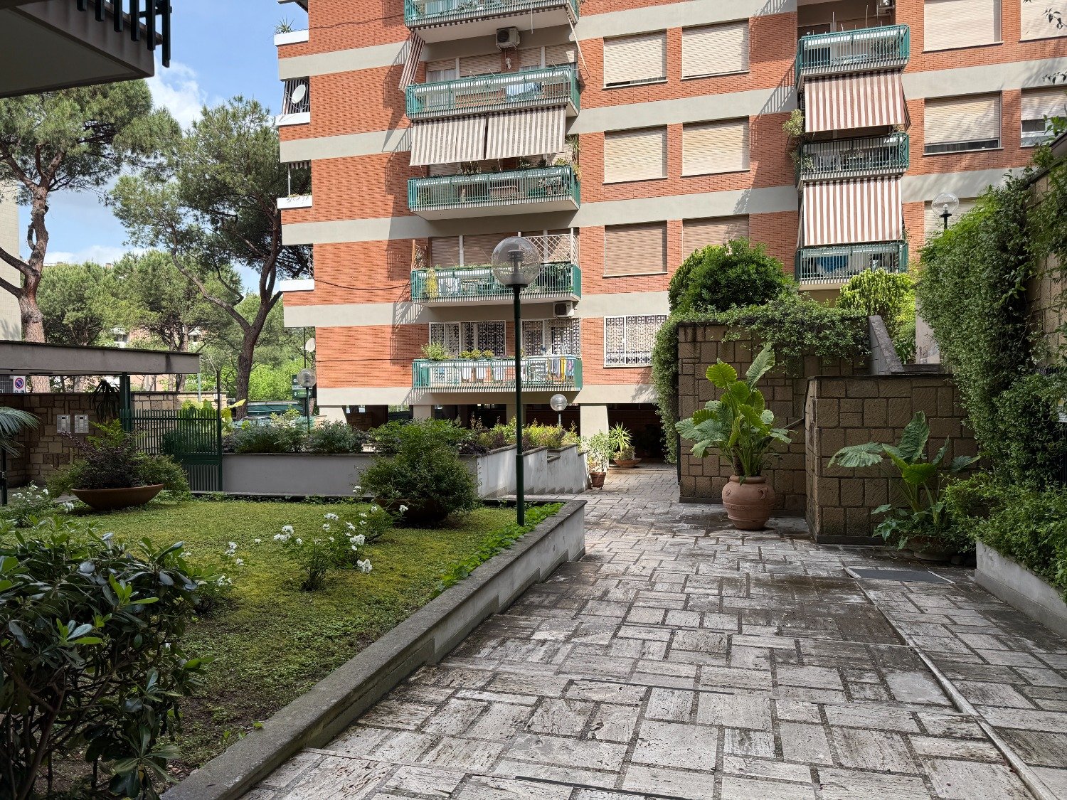113-2888853-1 Cesare Pavese – 4 locali € 695000 T403