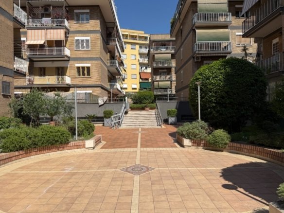ATTICO – Viale dei Colli Portuensi – € 719000 T606
