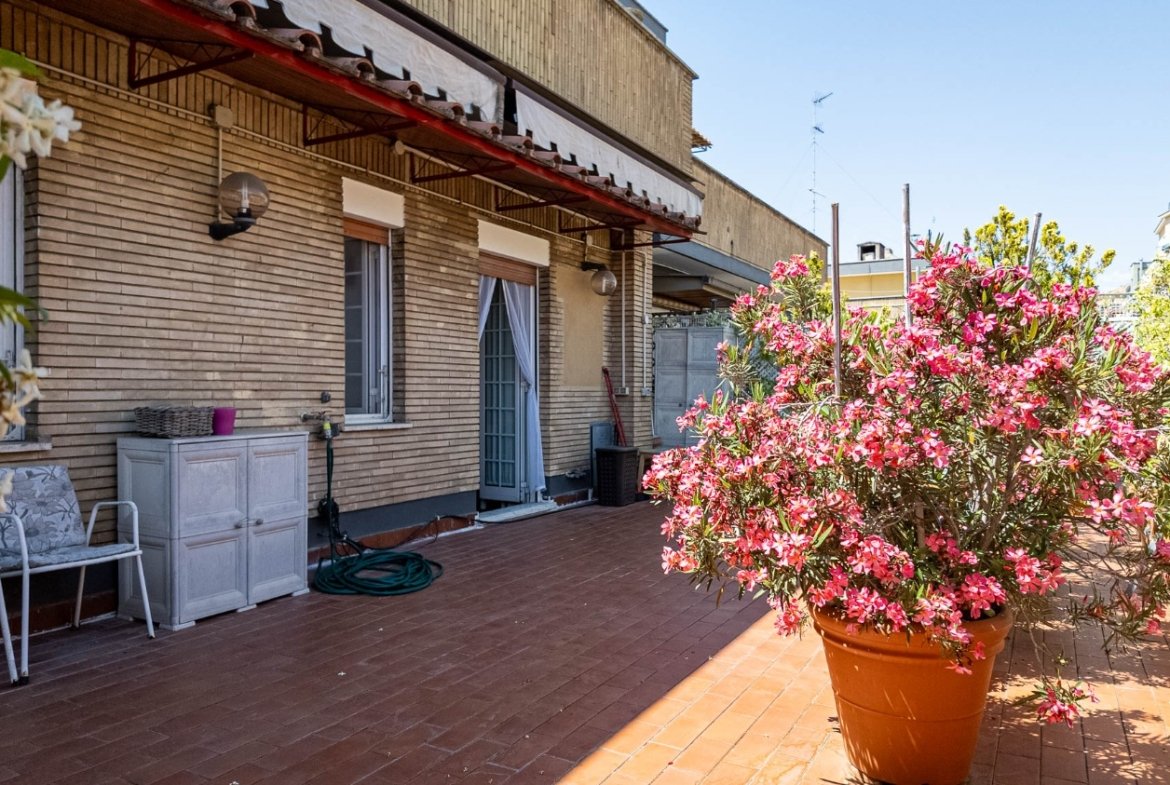 ATTICO – Viale dei Colli Portuensi – € 719000 T606