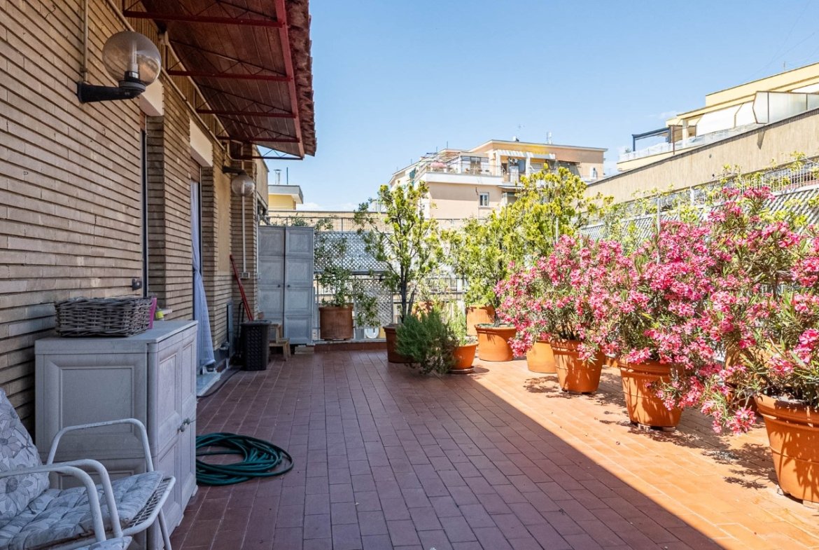 ATTICO – Viale dei Colli Portuensi – € 719000 T606