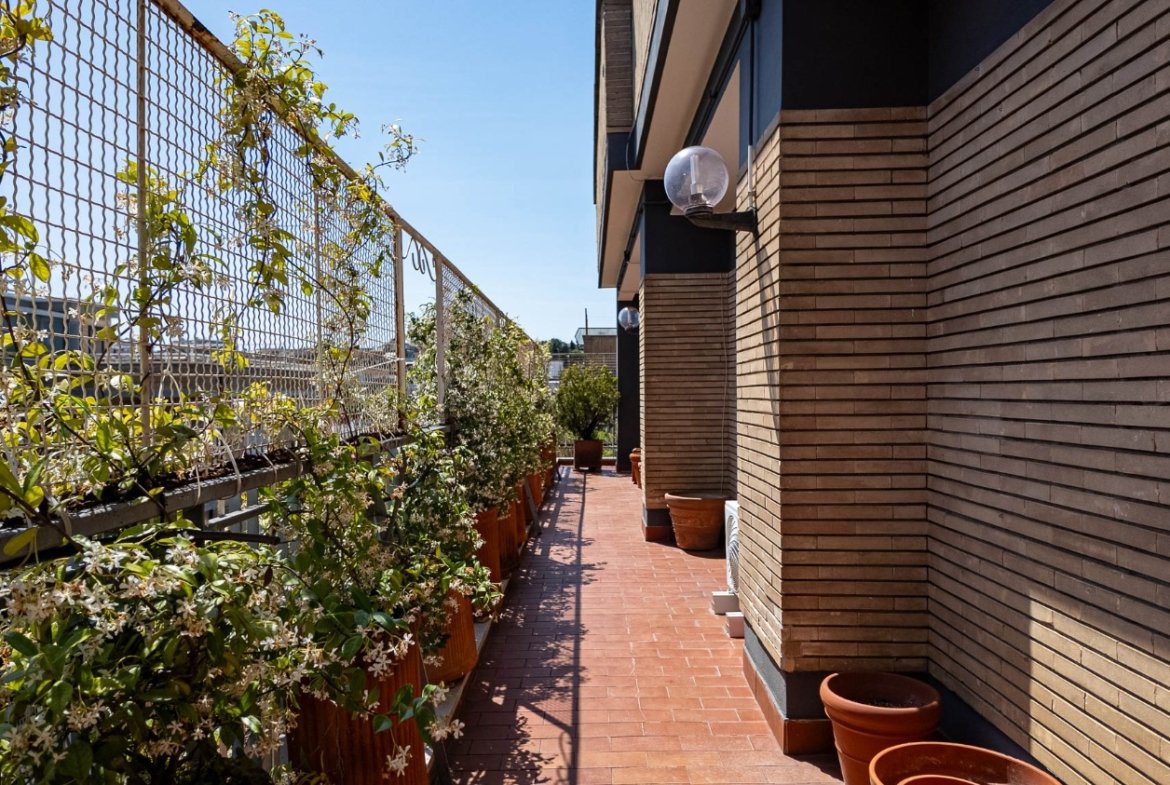ATTICO – Viale dei Colli Portuensi – € 719000 T606