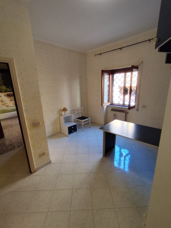 113-3005238 Tor De Cenci – AFFITTO