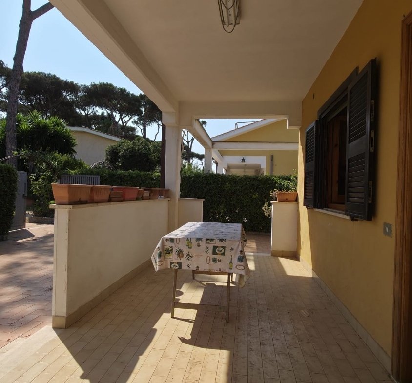Ardea – 5 locali € 119000 T508