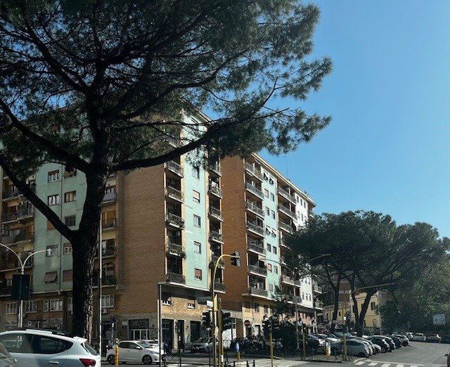 San Paolo ad. Metro – Negozio 1 locali € 1.200 XA102