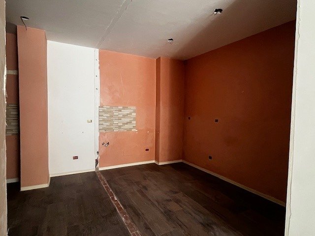 San Paolo ad. Metro – Negozio 1 locali € 1.200 XA102