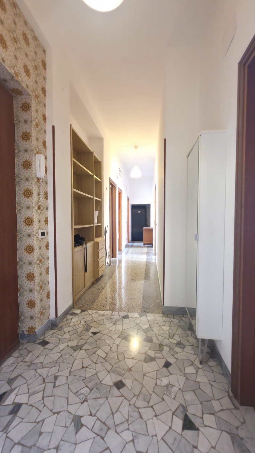 Ostiense Piramide – 4 locali € 539.000 T414