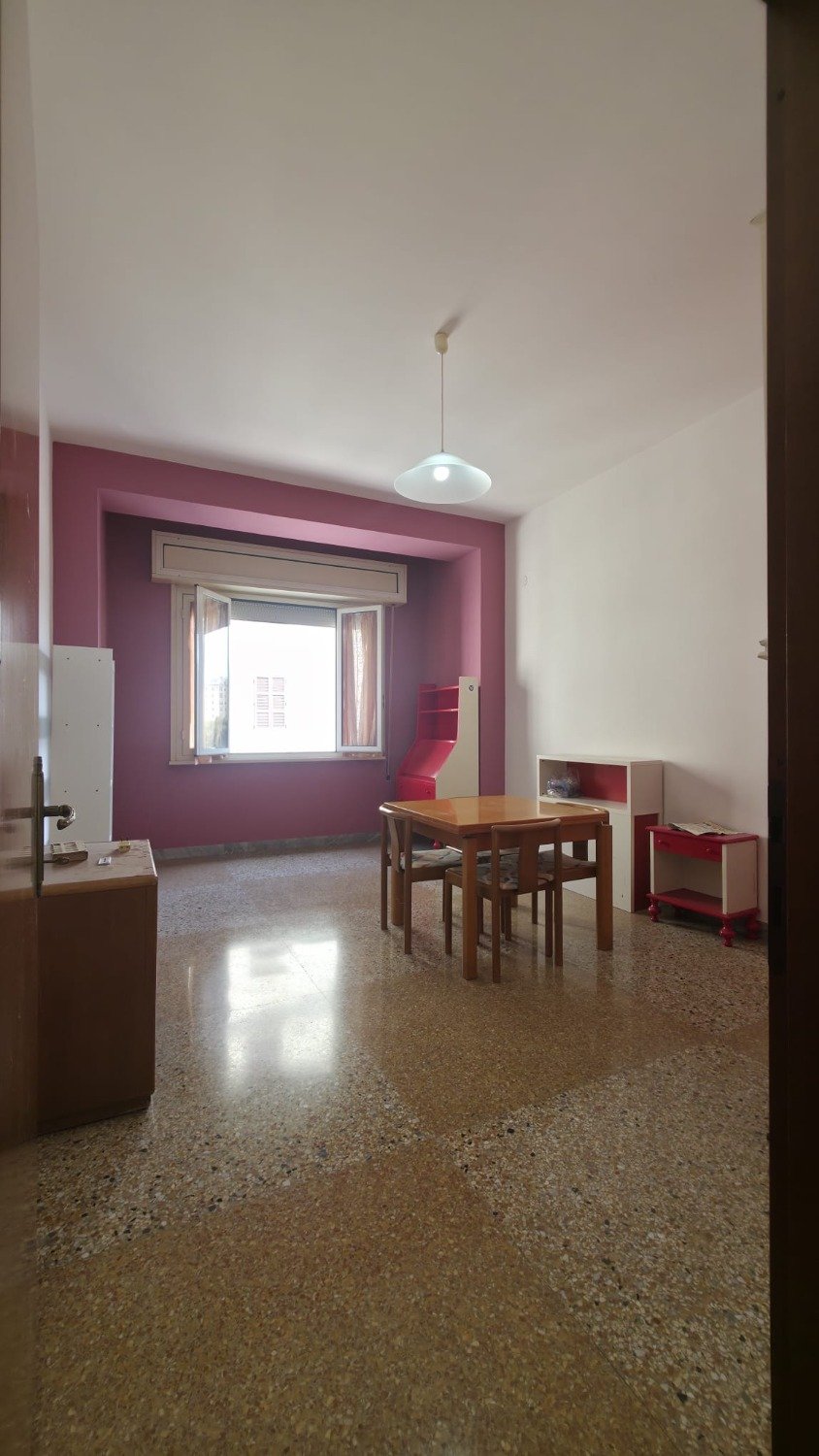 Ostiense Piramide – 4 locali € 539.000 T414