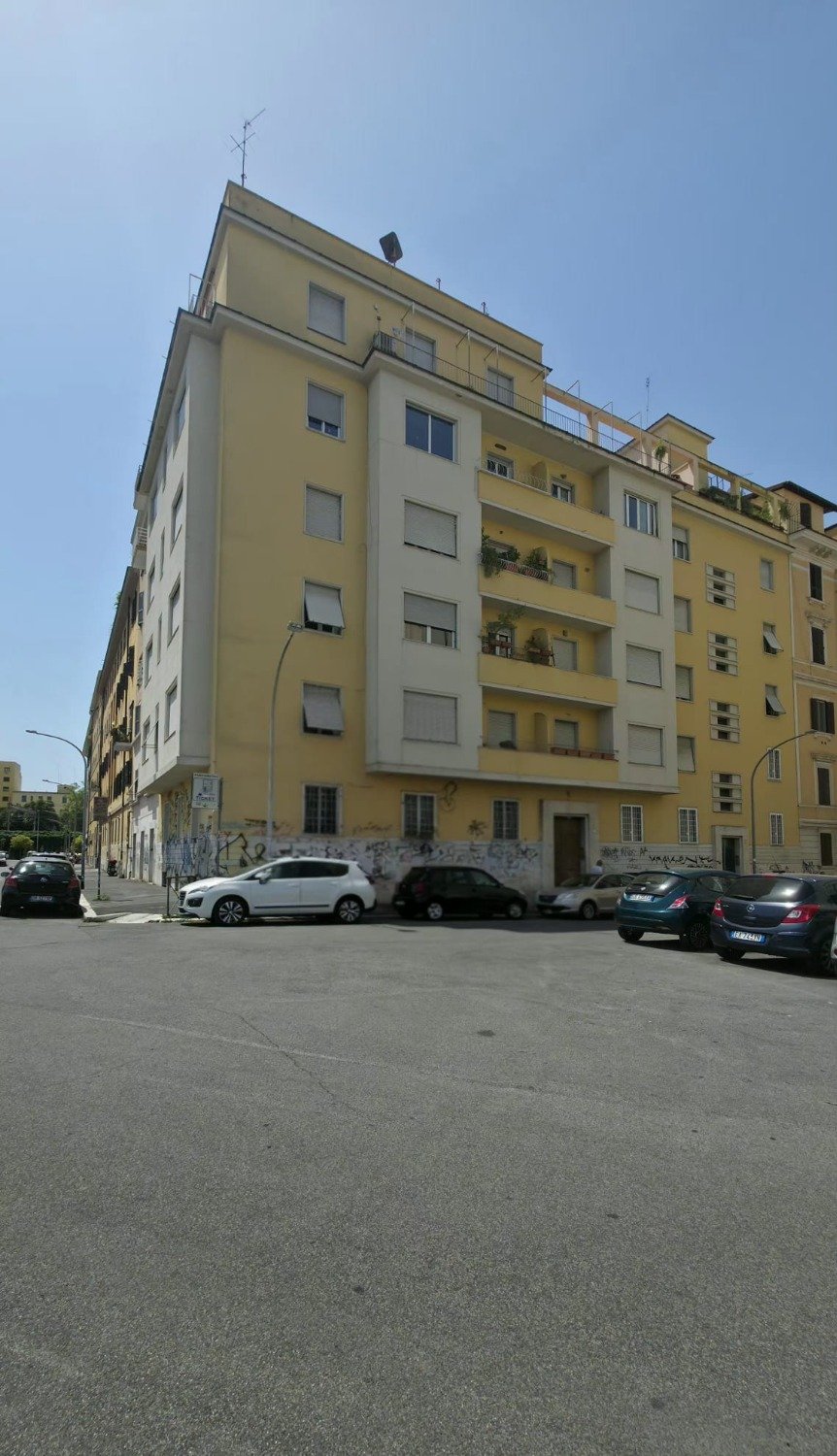 Ostiense Piramide – 4 locali € 498.000 T419