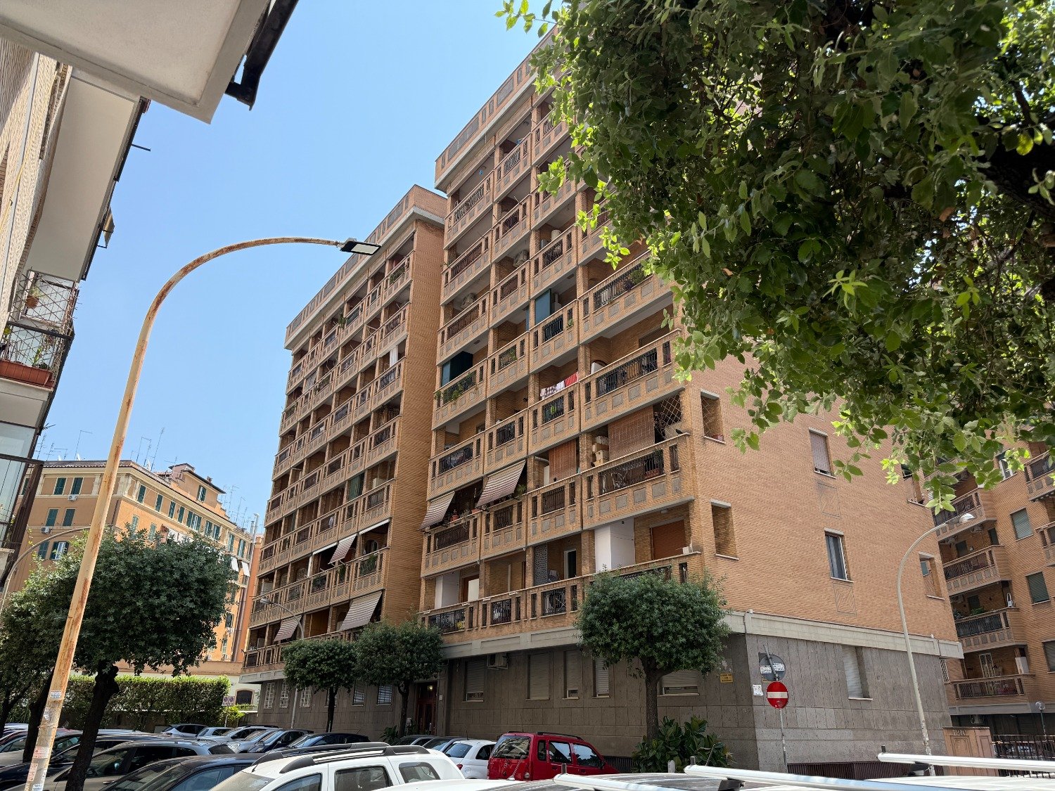 113-3026812-1 C.ne Ostiense ad. Air Terminal – 4 locali € 489000