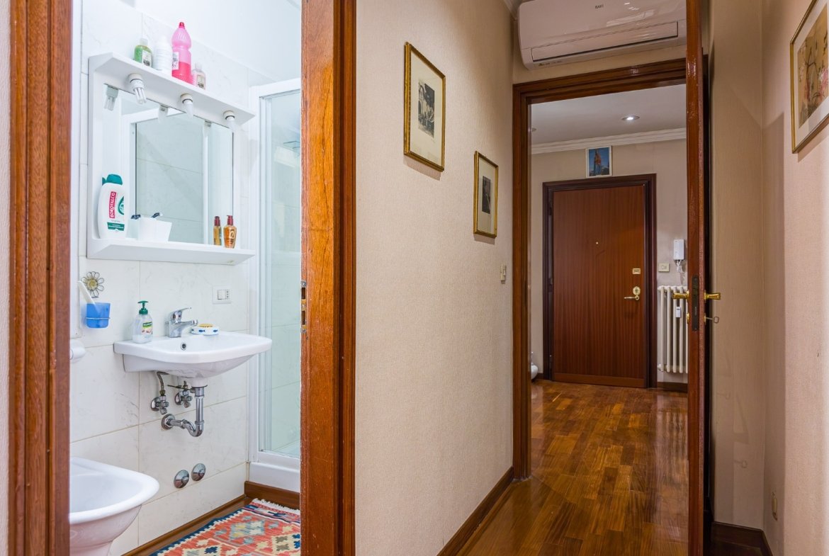 C.ne Ostiense ad. Air Terminal – 4 locali € 489000