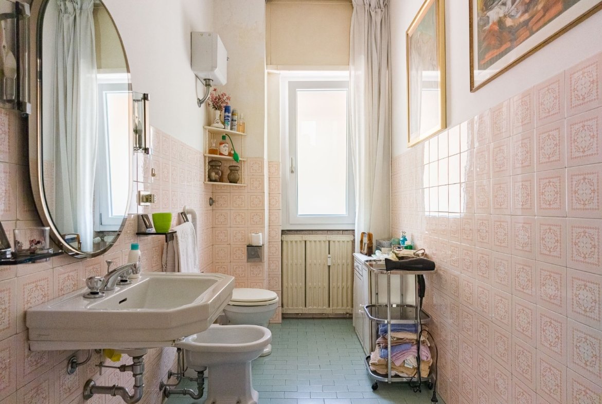 C.ne Ostiense ad. Air Terminal – 4 locali € 489000