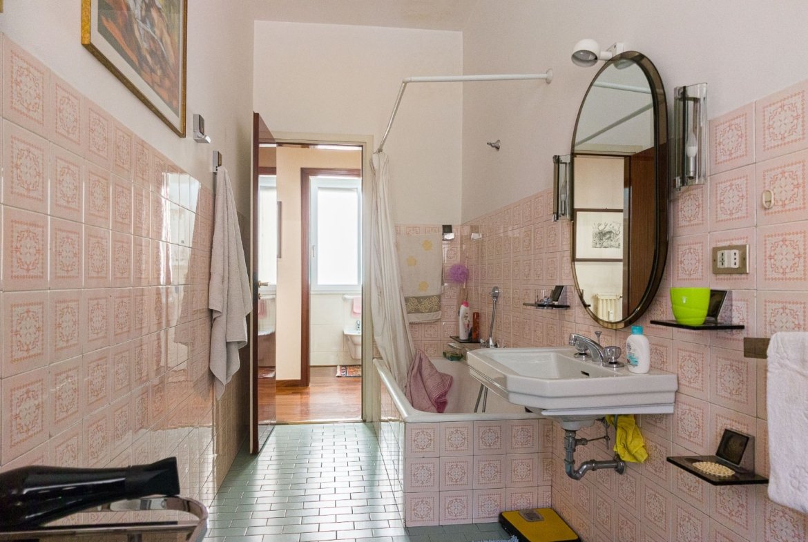 C.ne Ostiense ad. Air Terminal – 4 locali € 489000