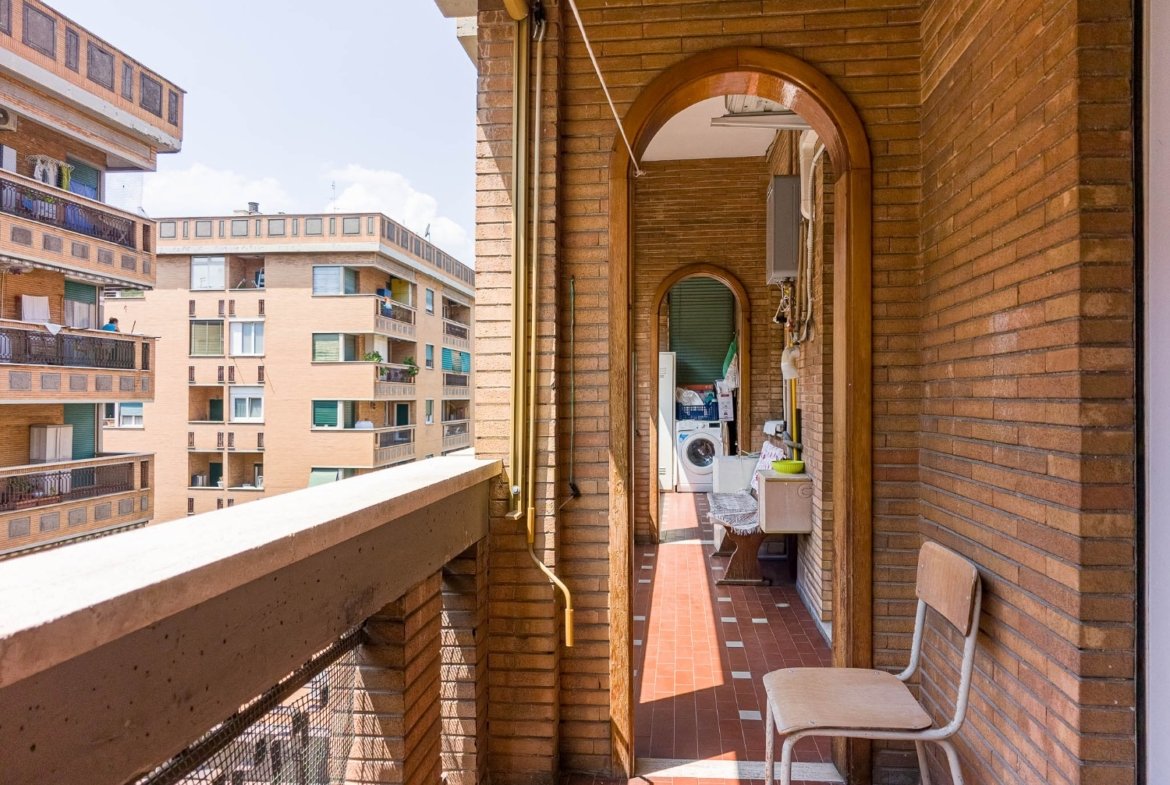 C.ne Ostiense ad. Air Terminal – 4 locali € 489000