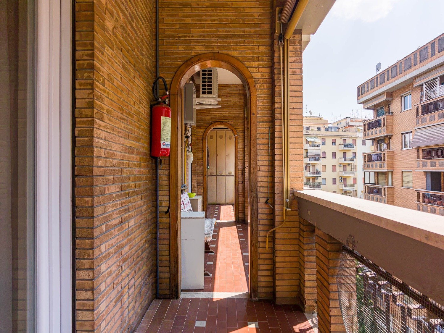113-3026844-1 C.ne Ostiense ad. Air Terminal – 4 locali € 489000