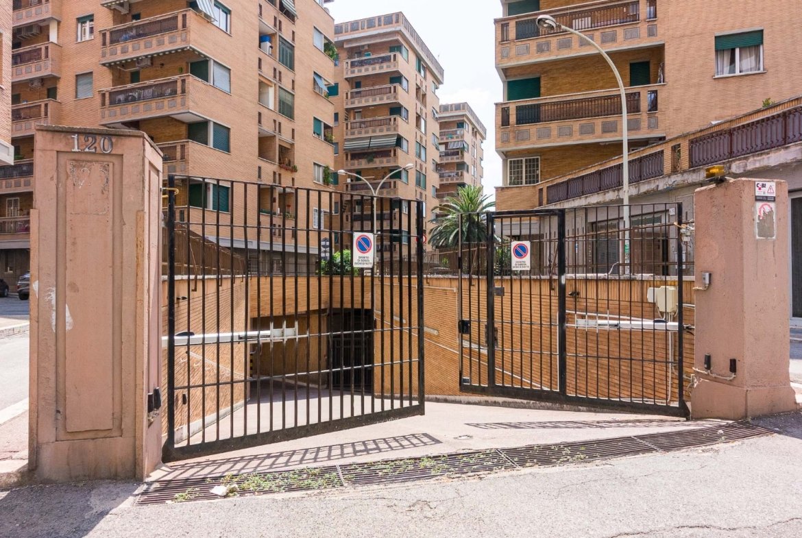 C.ne Ostiense ad. Air Terminal – 4 locali € 489000